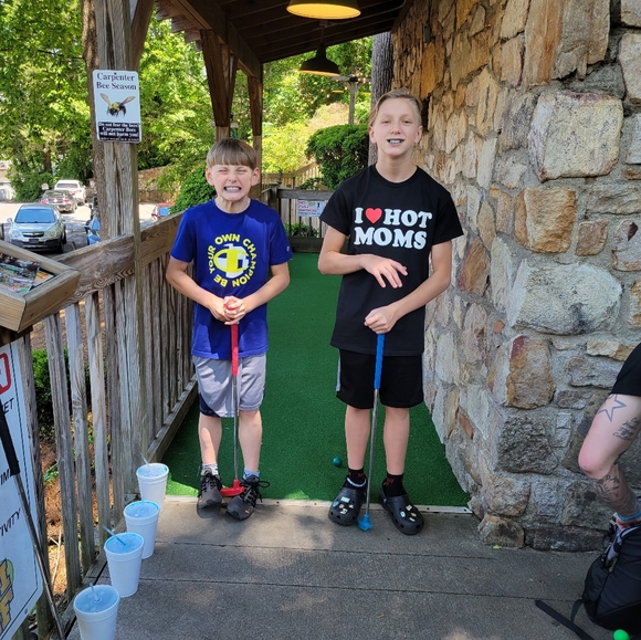 Meet your Posher, Christina - Picture 4 of 4